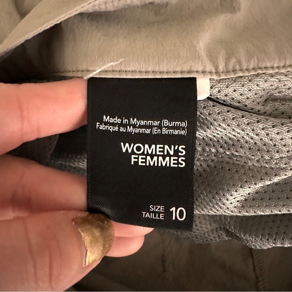 Arc’teryx Parapet Cargo Crop Hiking Capri Pants - size 10 - Picture 8 of 8